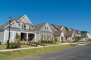street of large suburban homes | what's an hoa
